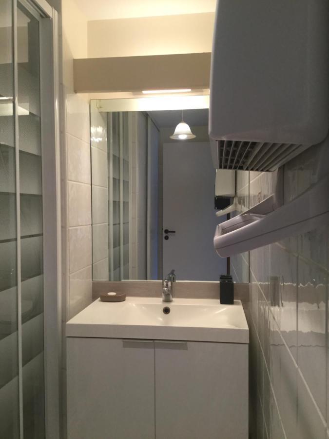 Appartement Centre Ville Pres Du Port Avec Parking Et Wifi La Rochelle  Eksteriør billede