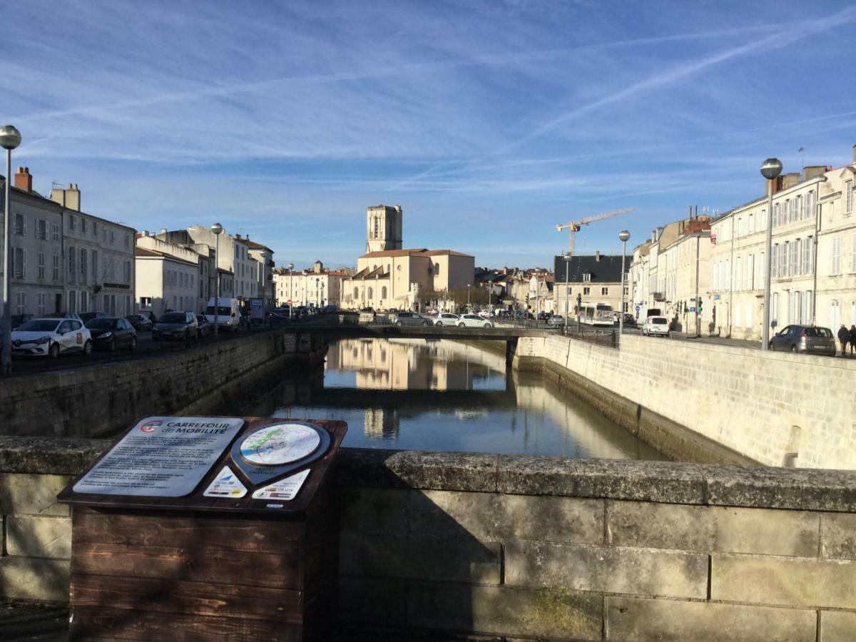 Appartement Centre Ville Pres Du Port Avec Parking Et Wifi La Rochelle  Eksteriør billede