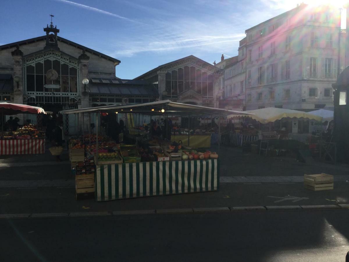 Appartement Centre Ville Pres Du Port Avec Parking Et Wifi La Rochelle  Eksteriør billede
